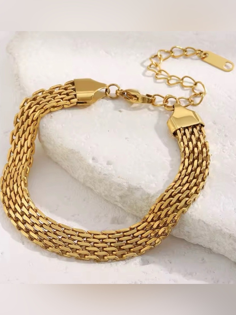Cuban Chain Bracelet, Unisex Stainless Steel Gold-Plated Waterproof Jewelry. - Picture 6 of 7